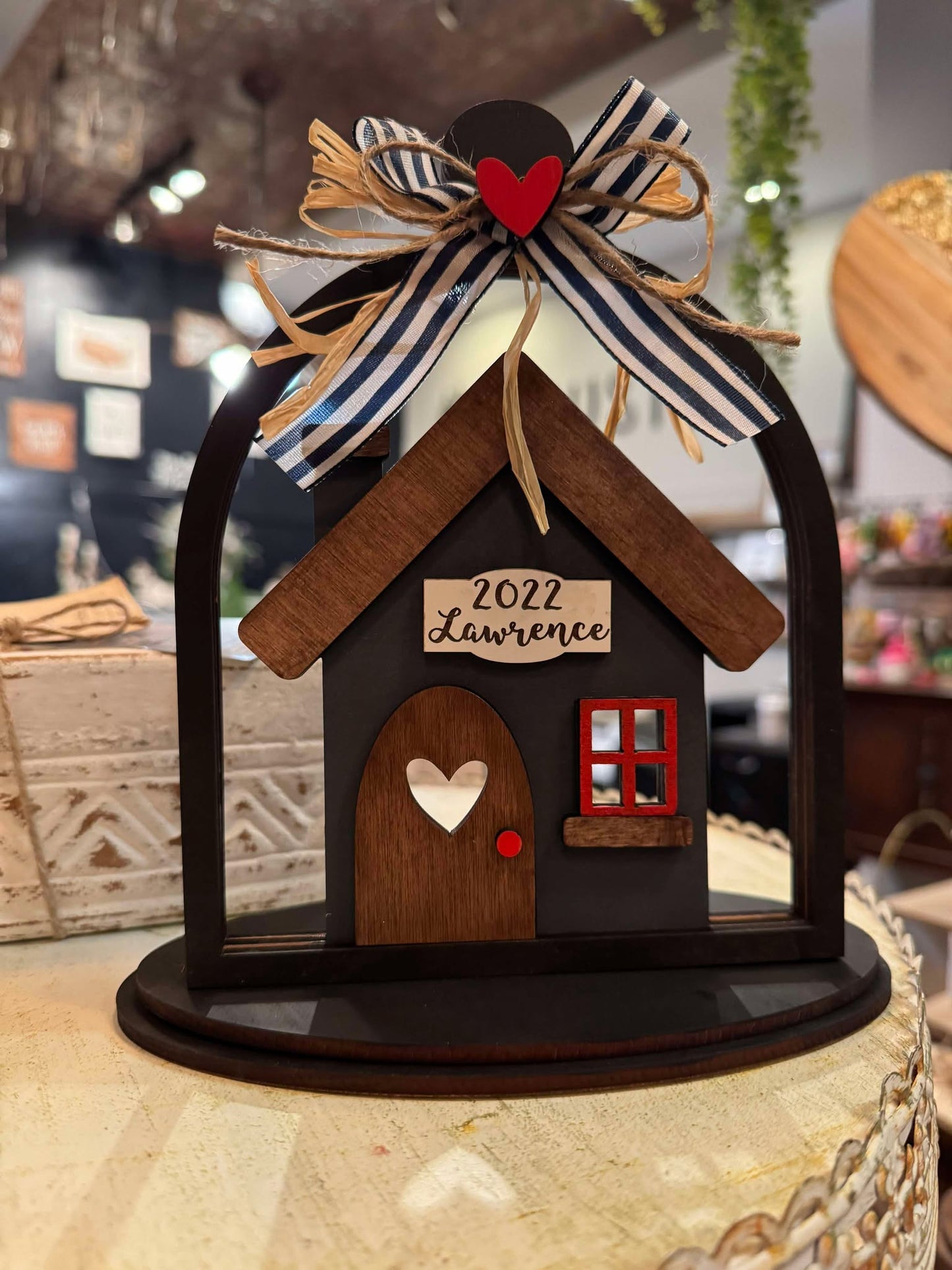 3D Standing Family Home Customizable Display