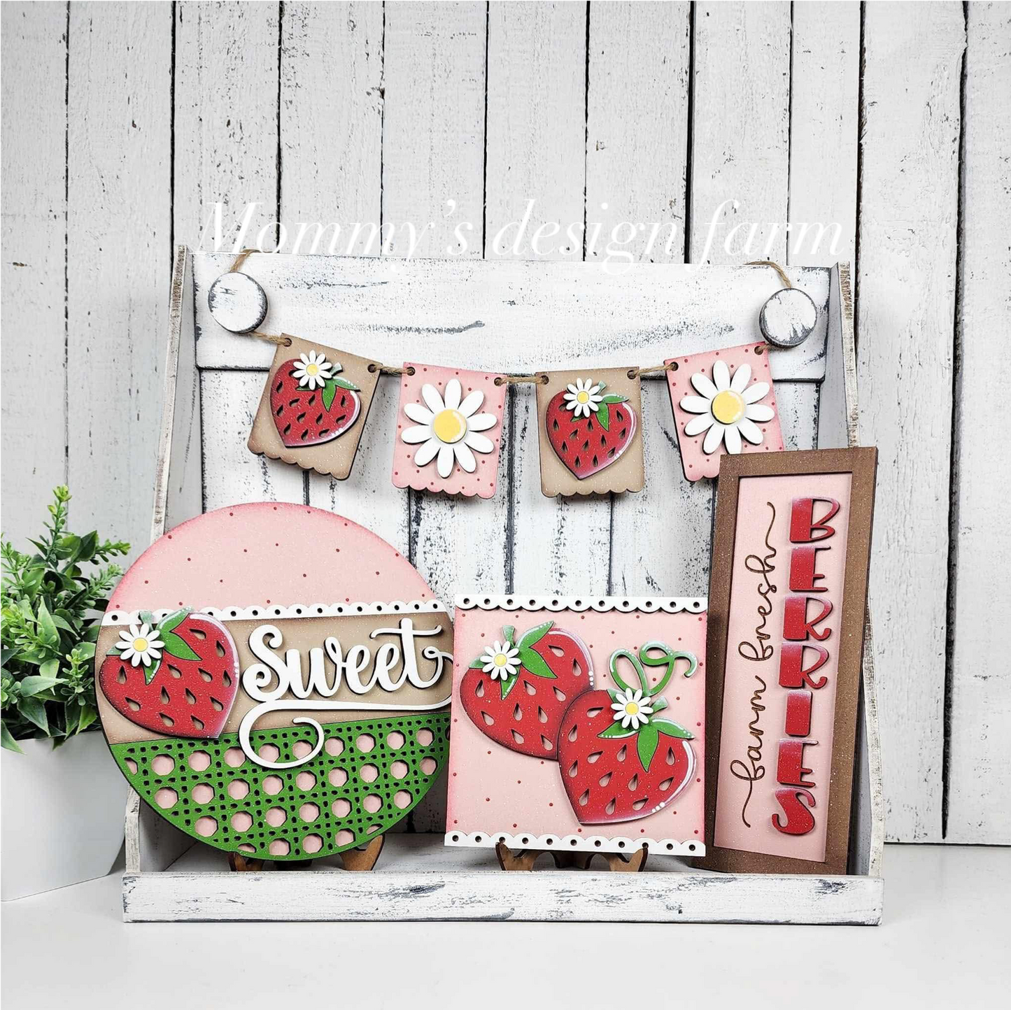 3D Tiered Tray Decor - Farm Fresh Berries