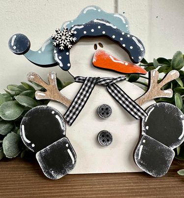 3D Sitting Snowman