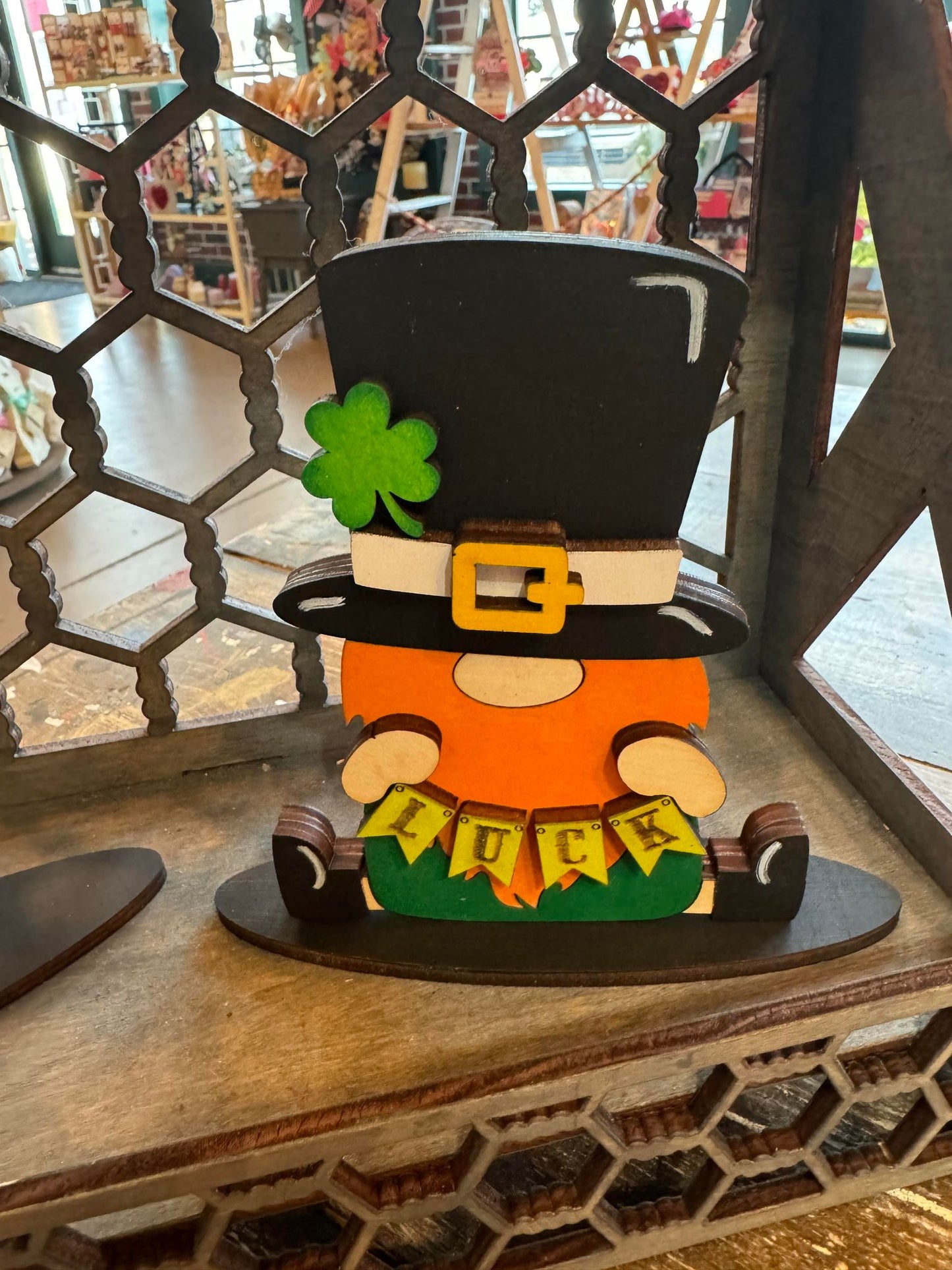 3D St Patrick's Day Standing Small Gnomes