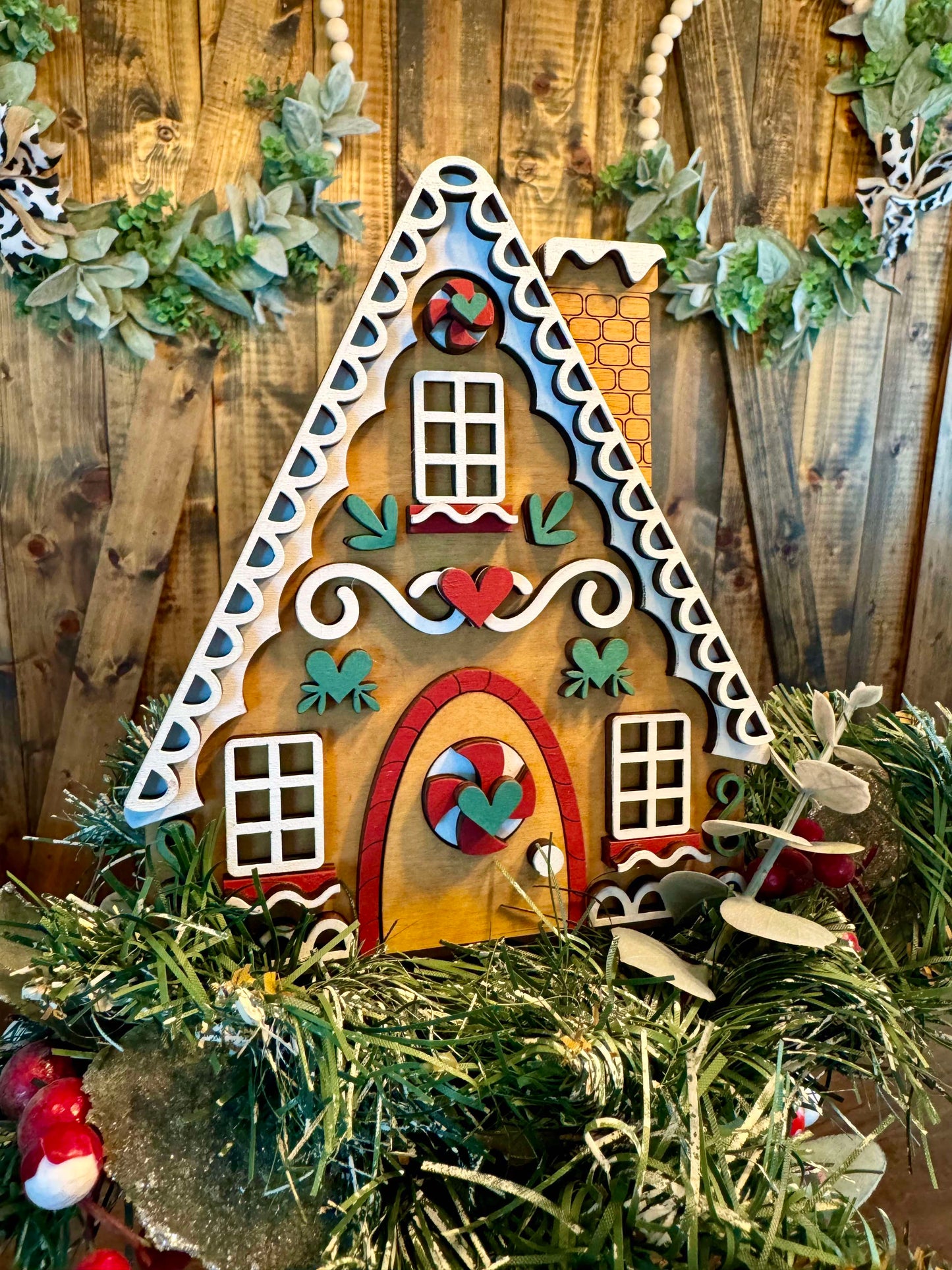 3D Tiered Tray Decor - Gingerbread and Peppermints