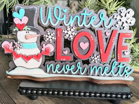 3D Standing Winter Love never melts