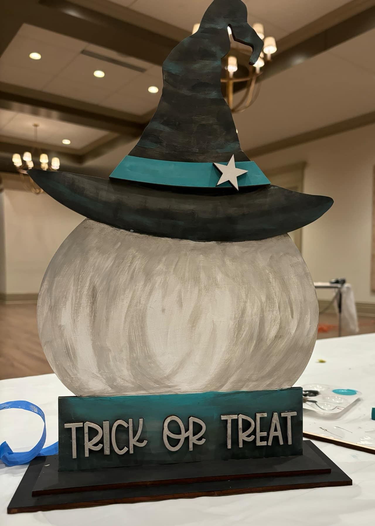 3D Trick or Treat Pumpkin with witch hat