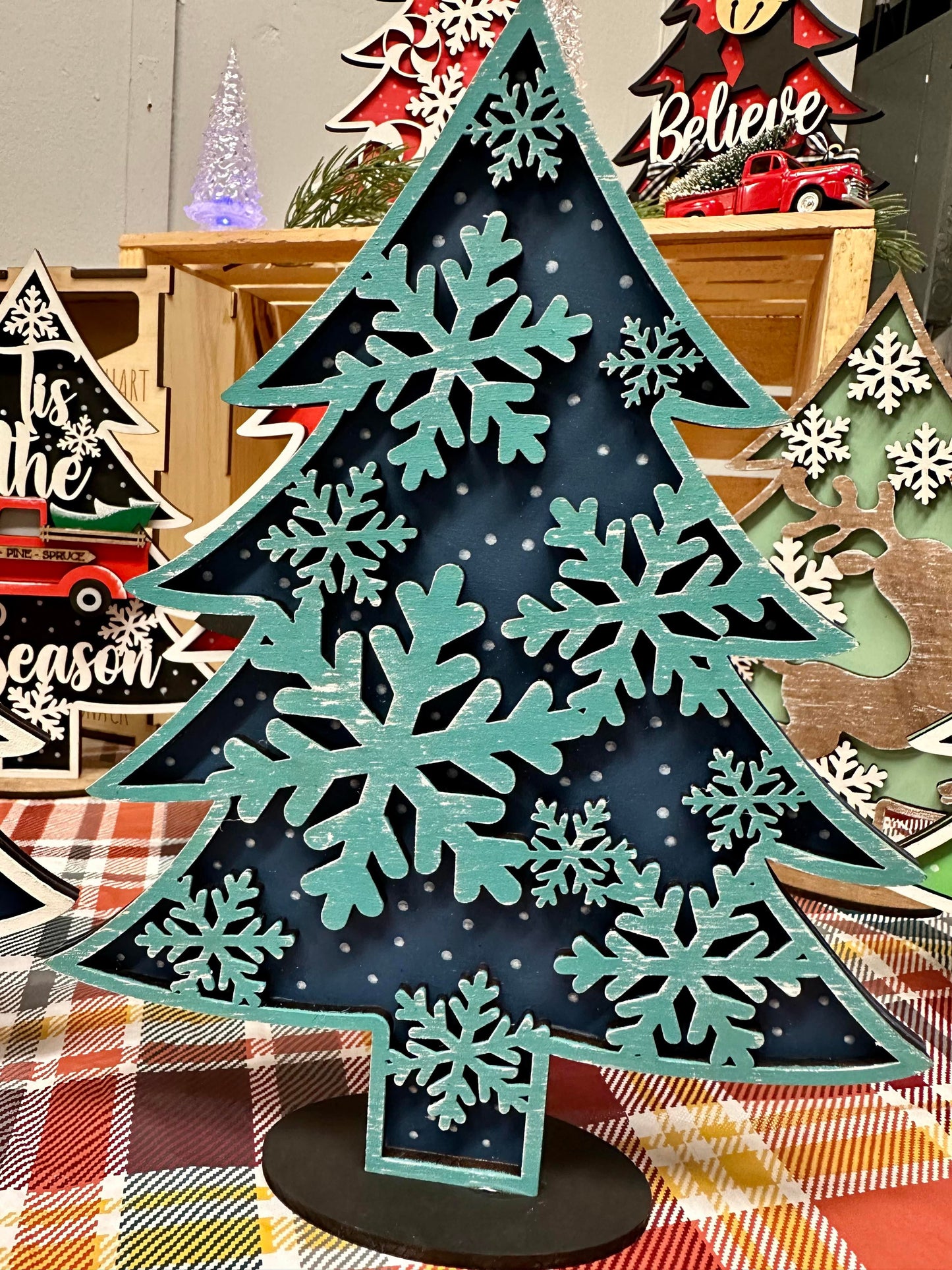 3D Decorative Standing Christmas Tree