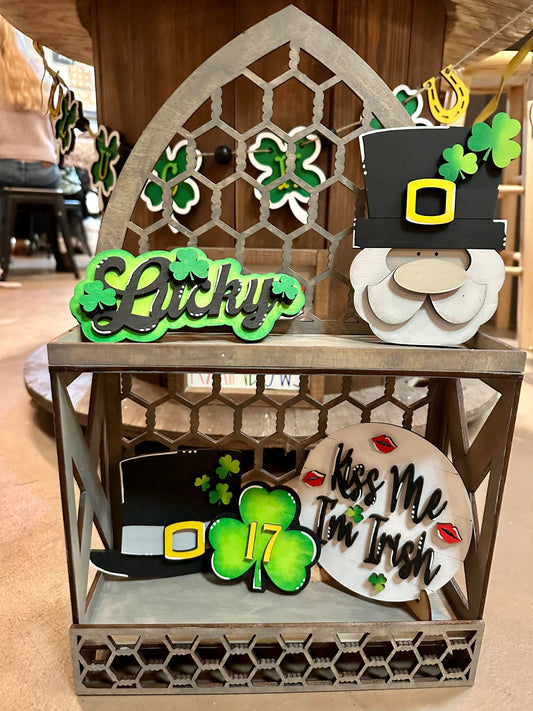 3D Tiered Tray Decor - Kiss me I'm Irish