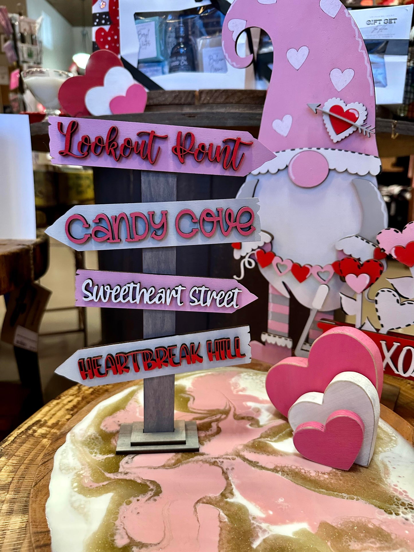 3D Seasonal Directional Signs