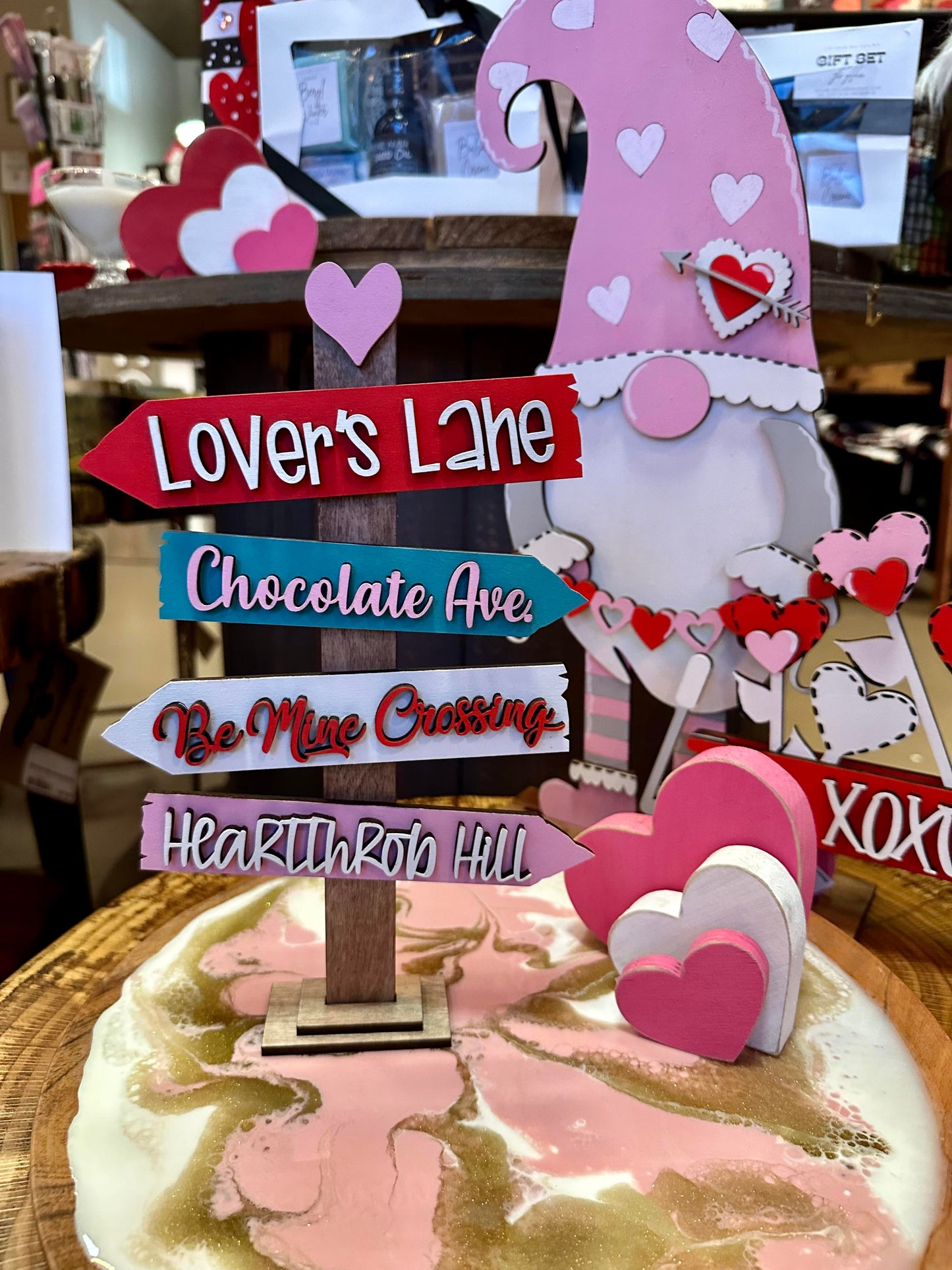 3D Seasonal Directional Signs