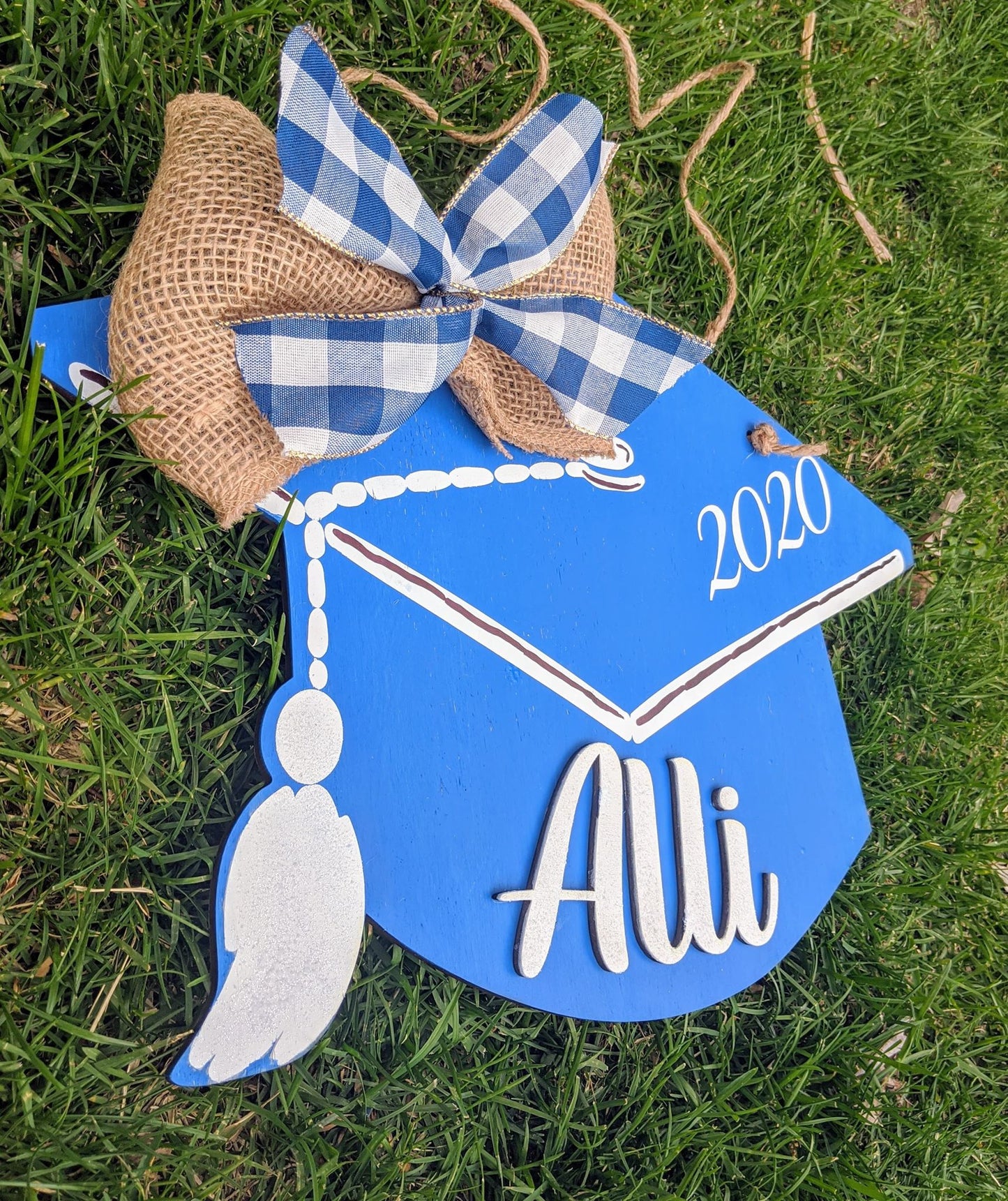 Door hanger Graduation hat with name