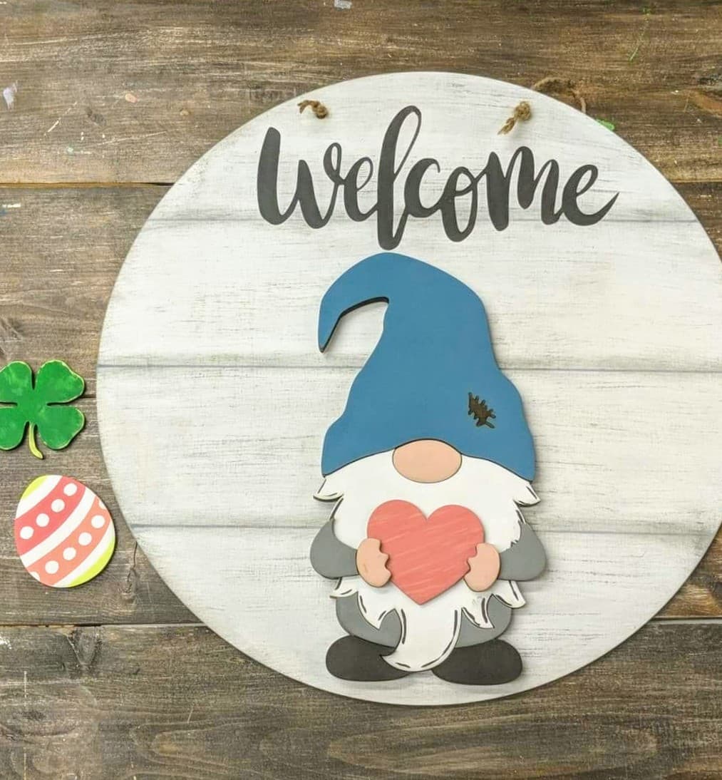 3D Seasnonal Interchangeable Gnome Cursive Welcome Door hanger