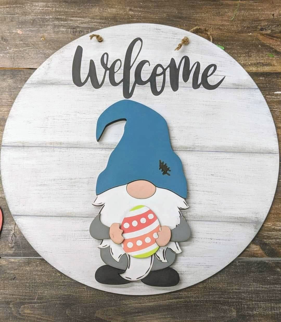 3D Seasnonal Interchangeable Gnome Cursive Welcome Door hanger