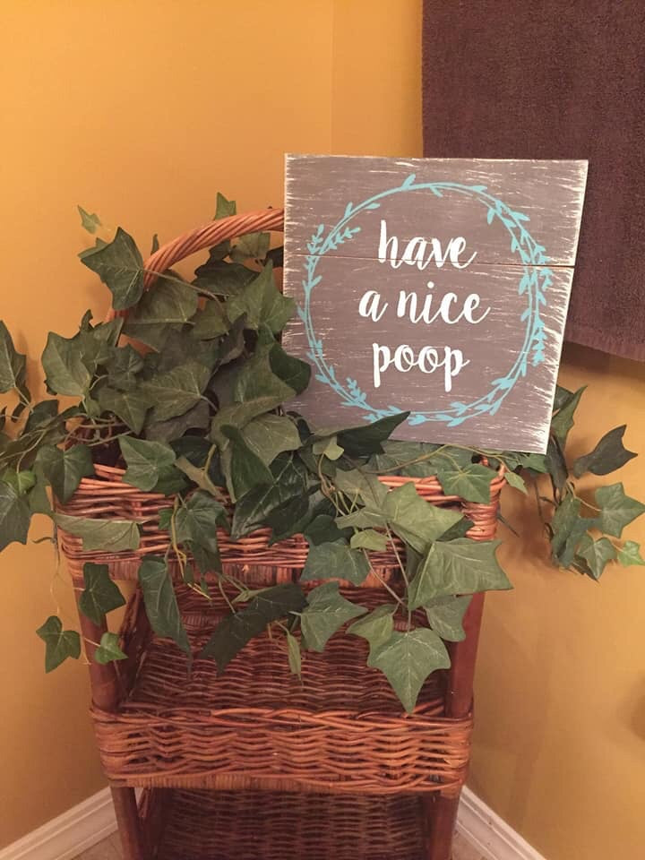 have a nice poop with wreath