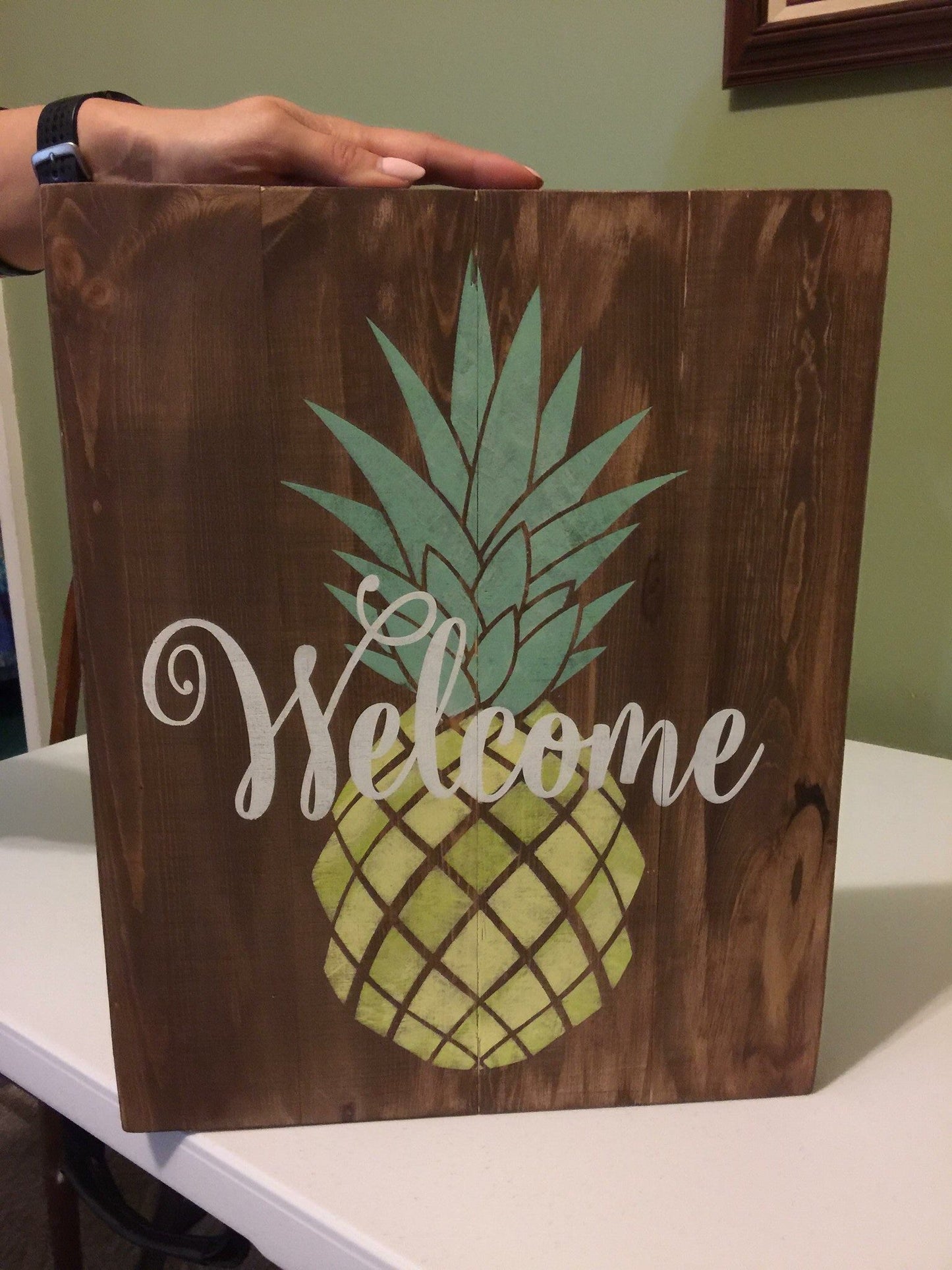 welcome with pineapple